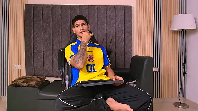 ANDRES STUD online show from 19, 7, 2026