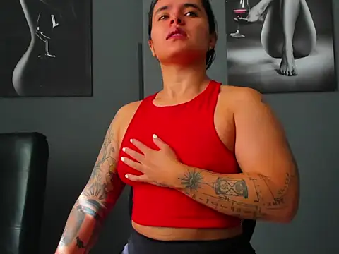 Snapshot of karlyjons12 chatting on 4, 2, 2026 karlyjons12 online show from 4, 2, 2026