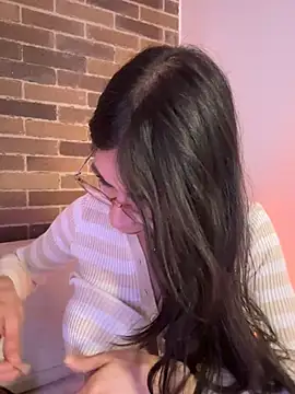 Snapshot of Amby_ambar chatting on 5, 8, 2026 Amby ambar online show from 5, 8, 2026
