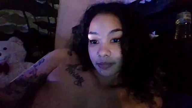 Snapshot of tastylolaaa chatting on 4, 2, 2025 tastylolaaa online show from 4, 2, 2025