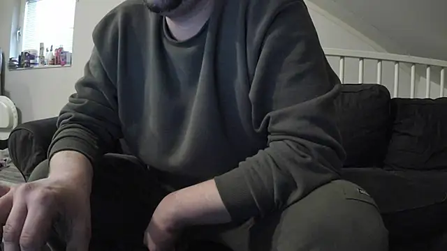 Snapshot of YourLoveBoyKevin chatting on 11, 2, 2025 YourLoveBoyKevin online show from 11, 2, 2025