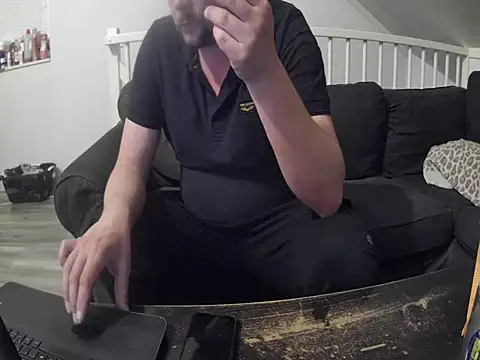 YourLoveBoyKevin online show from 10, 3, 2026