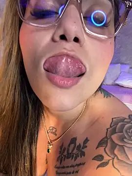 Snapshot of Madissonlove_1 chatting on 16, 5, 2026 Madissonlove 1 online show from 16, 5, 2026