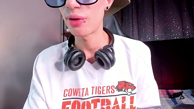 NovaaWheler online show from 3, 12, 2025