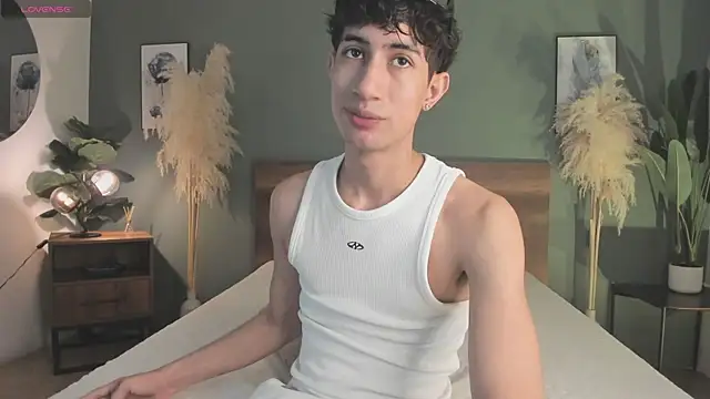 Snapshot of NovaaWheler chatting on 29, 6, 2026 NovaaWheler online show from 29, 6, 2026