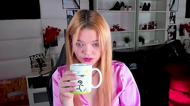 AdeleCartier online show from 26, 2, 2025