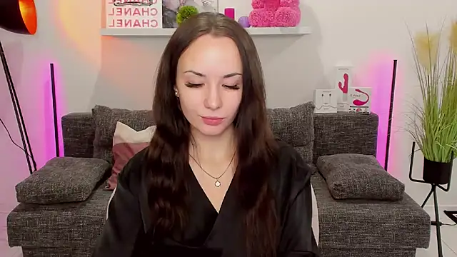 Suga babe online show from 3, 3, 2025