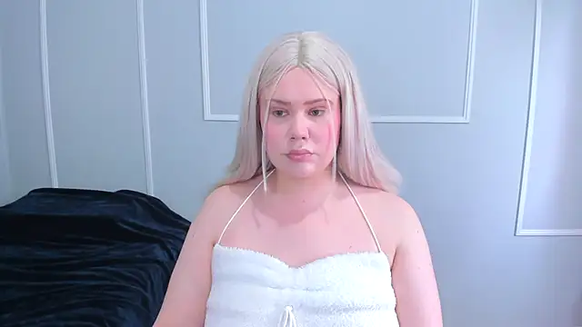 Snapshot of _leana_ chatting on 24, 10, 2025  leana  online show from 24, 10, 2025