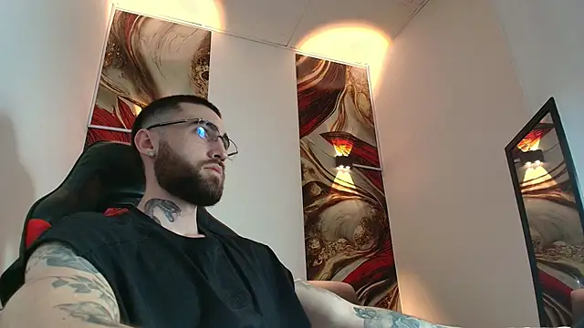 Snapshot of Luke_davis01 chatting on 2, 10, 2025 Luke davis01 online show from 2, 10, 2025