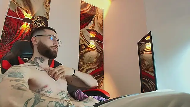 Snapshot of Luke_davis01 chatting on 9, 10, 2025 Luke davis01 online show from 9, 10, 2025