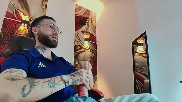 Snapshot of Luke_davis01 chatting on 7, 11, 2025 Luke davis01 online show from 7, 11, 2025