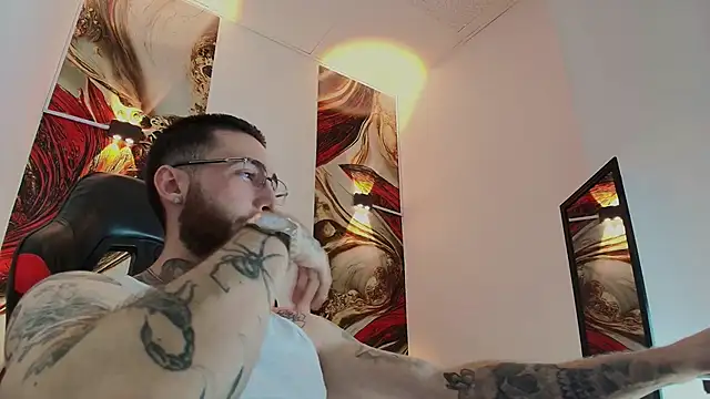 Snapshot of Luke_davis01 chatting on 28, 11, 2025 Luke davis01 online show from 28, 11, 2025