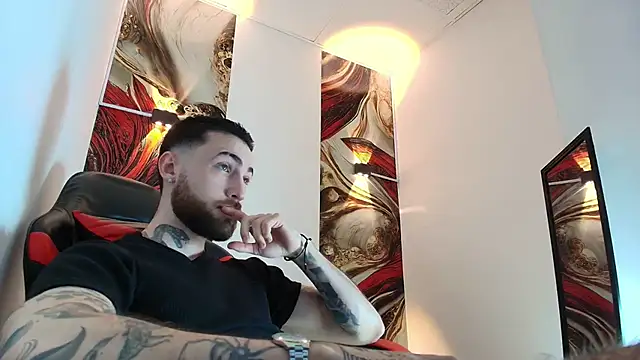 Snapshot of Luke_davis01 chatting on 10, 1, 2026 Luke davis01 online show from 10, 1, 2026