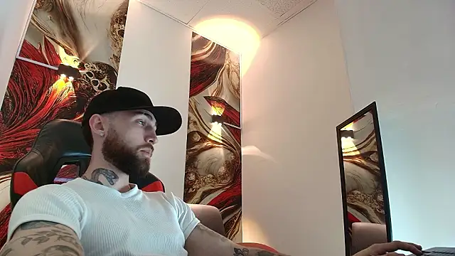 Snapshot of Luke_davis01 chatting on 2, 2, 2026 Luke davis01 online show from 2, 2, 2026