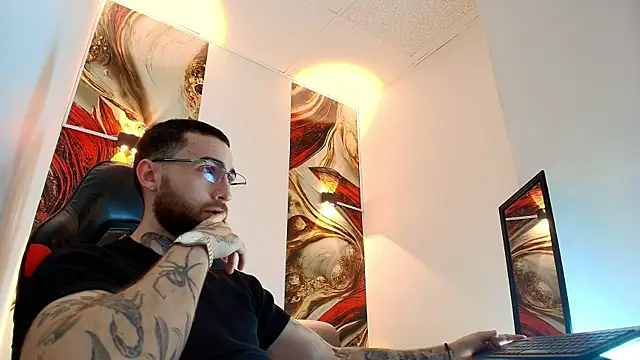 Luke davis01 online show from 30, 4, 2026