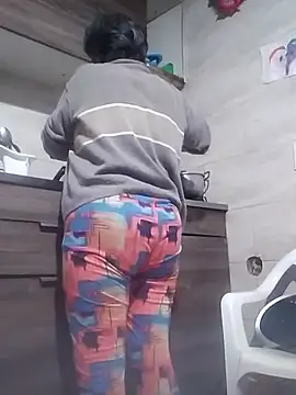 Saori Sann  online show from 22, 3, 2025