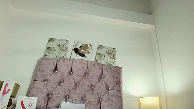 Skye Moore online show from 9, 10, 2025