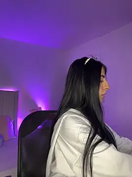 Mirandaa Rogers online show from 9, 7, 2026