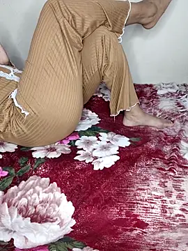 Malika-697 online show from 5, 11, 2025