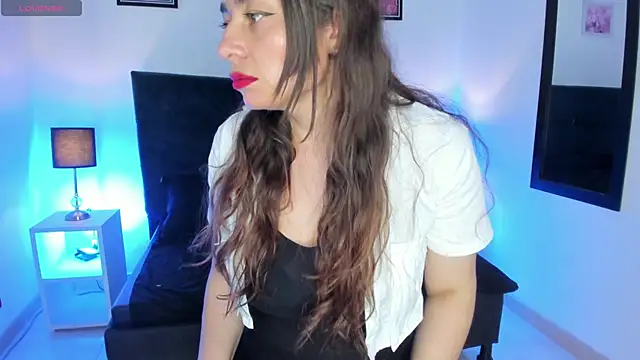 Snapshot of _michonne_ chatting on 7, 2, 2025  michonne  online show from 7, 2, 2025
