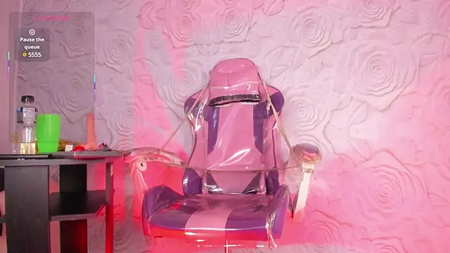 Snapshot of Brianna_Hard chatting on 9, 3, 2025 Brianna Hard online show from 9, 3, 2025