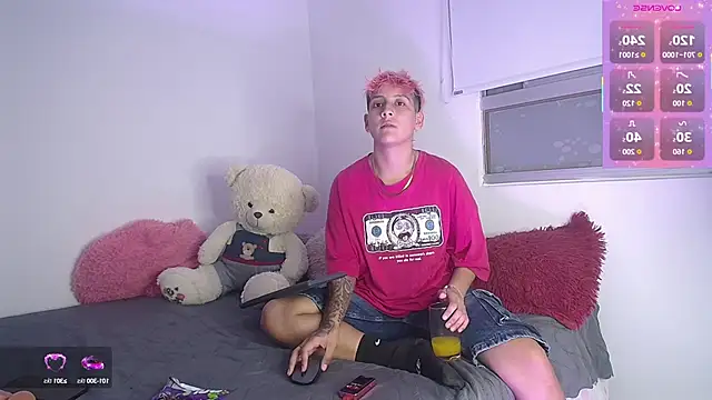 Snapshot of Brianna_Hard chatting on 10, 9, 2025 Brianna Hard online show from 10, 9, 2025