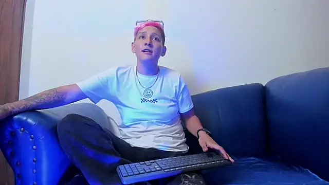 Snapshot of Brianna_Hard chatting on 1, 10, 2025 Brianna Hard online show from 1, 10, 2025