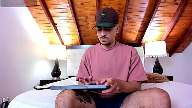 Sebastian Berne online show from 12, 9, 2025