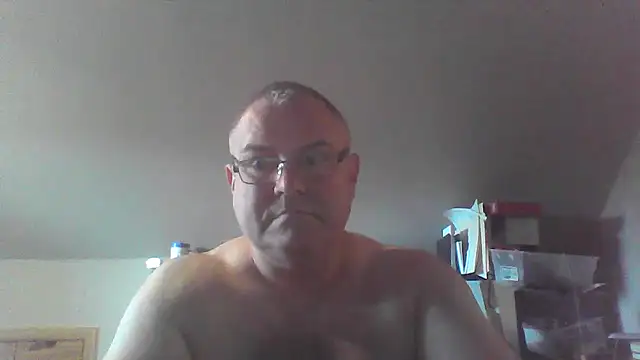 Snapshot of mkestr69 chatting on 1, 11, 2025 mkestr69 online show from 1, 11, 2025