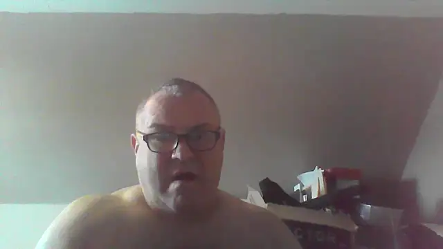 Snapshot of mkestr69 chatting on 5, 2, 2026 mkestr69 online show from 5, 2, 2026
