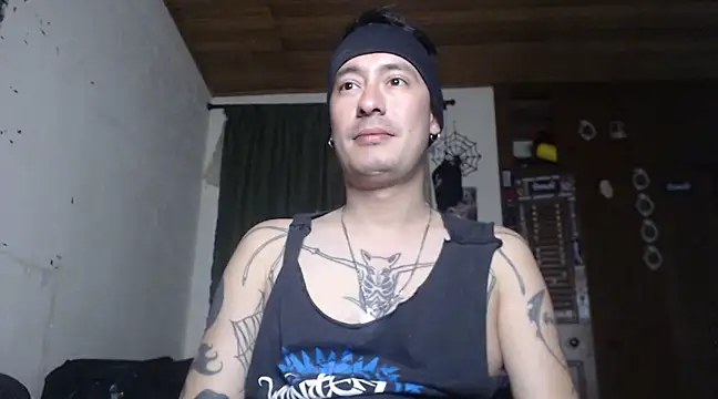 Snapshot of vampireathome chatting on 7, 2, 2025 vampireathome online show from 7, 2, 2025