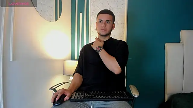 Snapshot of Sebastian_Phoenix chatting on 10, 2, 2025 Sebastian Phoenix online show from 10, 2, 2025