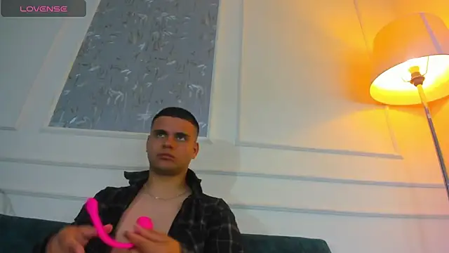 Snapshot of Sebastian_Phoenix chatting on 22, 2, 2025 Sebastian Phoenix online show from 22, 2, 2025