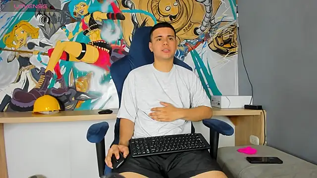 Snapshot of Sebastian_Phoenix chatting on 1, 3, 2025 Sebastian Phoenix online show from 1, 3, 2025