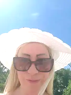 visnjica online show from 9, 6, 2026