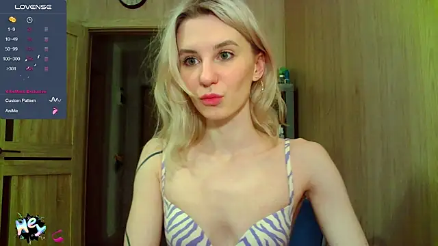 Caramel piegirl online show from 12, 3, 2025