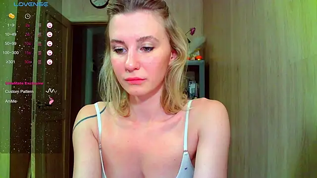 Caramel piegirl online show from 22, 7, 2026