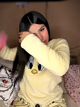Laura-Khalifa online show from 23, 7, 2026