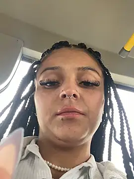 Dulce  Boyd online show from 15, 2, 2026