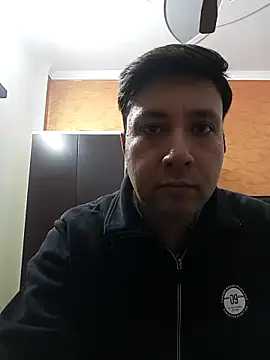 Snapshot of innocentboy1987 chatting on 17, 11, 2025 innocentboy1987 online show from 17, 11, 2025