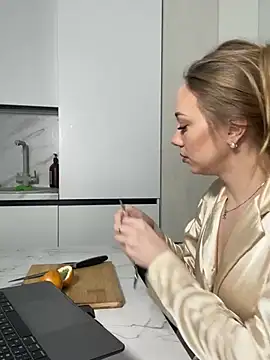 Snapshot of Engel_13 chatting on 14, 2, 2025 Engel 13 online show from 14, 2, 2025