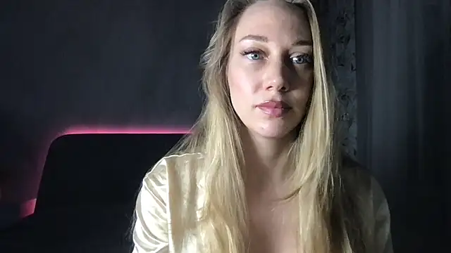 Snapshot of Engel_13 chatting on 2, 3, 2025 Engel 13 online show from 2, 3, 2025