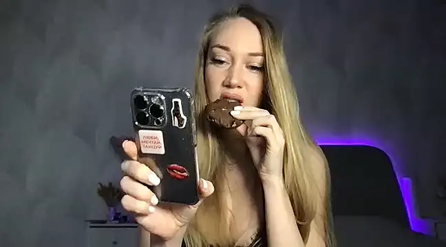 Snapshot of Engel_13 chatting on 14, 3, 2025 Engel 13 online show from 14, 3, 2025