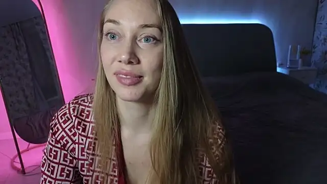 Snapshot of Engel_13 chatting on 13, 10, 2025 Engel 13 online show from 13, 10, 2025