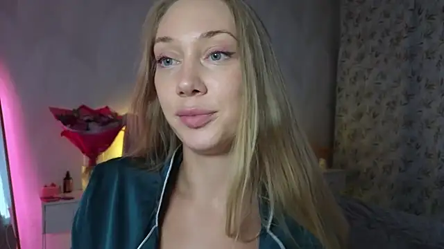 Snapshot of Engel_13 chatting on 23, 10, 2025 Engel 13 online show from 23, 10, 2025