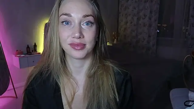 Snapshot of Engel_13 chatting on 17, 11, 2025 Engel 13 online show from 17, 11, 2025