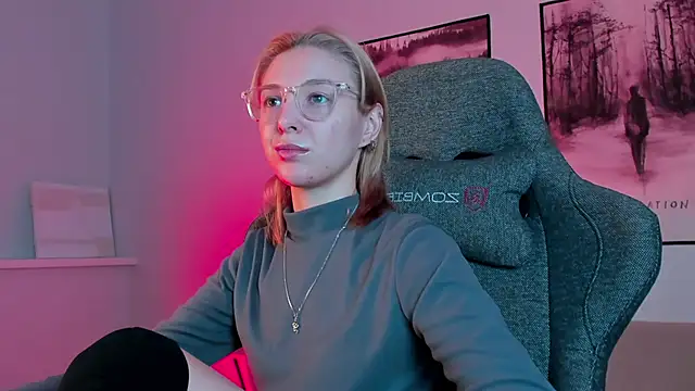 PhilippaAdamas online show from 22, 2, 2025