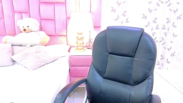 ArianaFranco online show from 6, 5, 2026