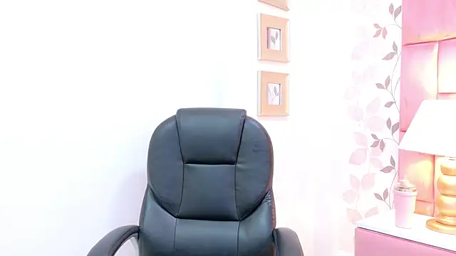 ArianaFranco online show from 7, 5, 2026