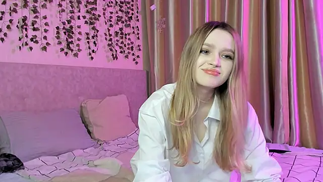 Snapshot of MiaRanki chatting on 9, 3, 2025 MiaRanki online show from 9, 3, 2025